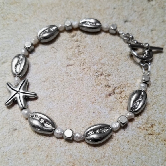 Beach Vibe Bracelet - Picture 2 of 6
